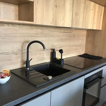 Aeona Apartament Nin