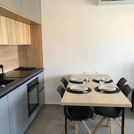 Aeona Apartment Nin