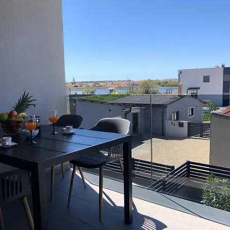 Aeona Apartament Nin